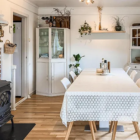 5 Bedroom Lovely In Feriehus