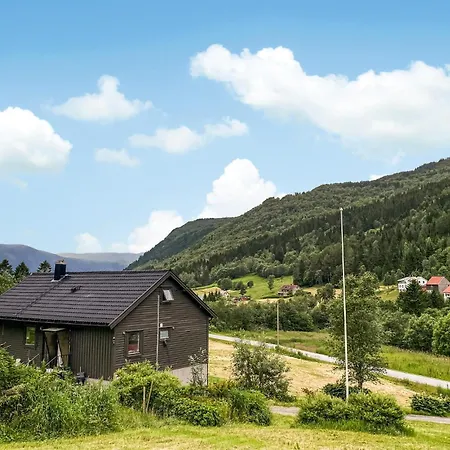 5 Bedroom Lovely In Syvde
